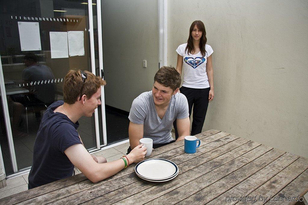 Base Brisbane Embassy Hostel Εξωτερικό φωτογραφία