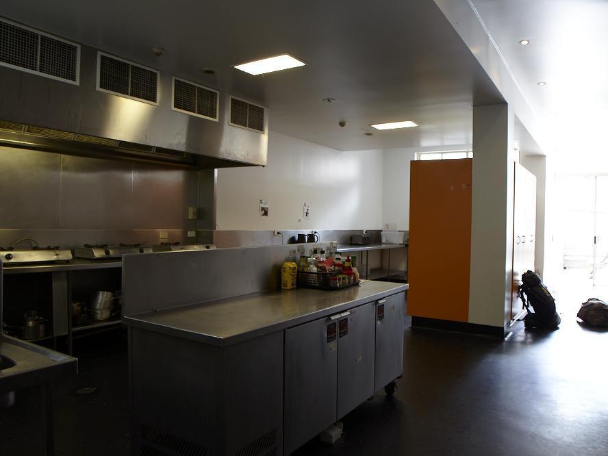 Base Brisbane Embassy Hostel Εξωτερικό φωτογραφία