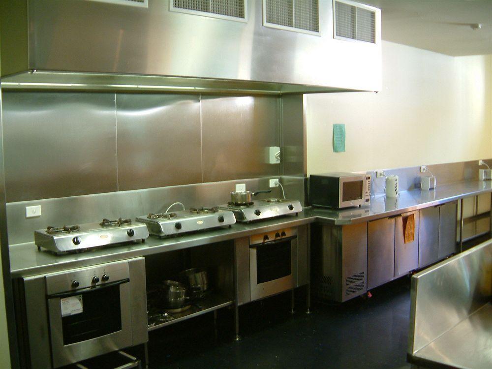 Base Brisbane Embassy Hostel Εξωτερικό φωτογραφία