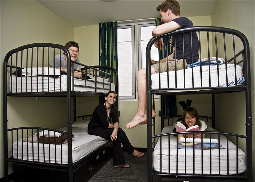 Base Brisbane Embassy Hostel Εξωτερικό φωτογραφία