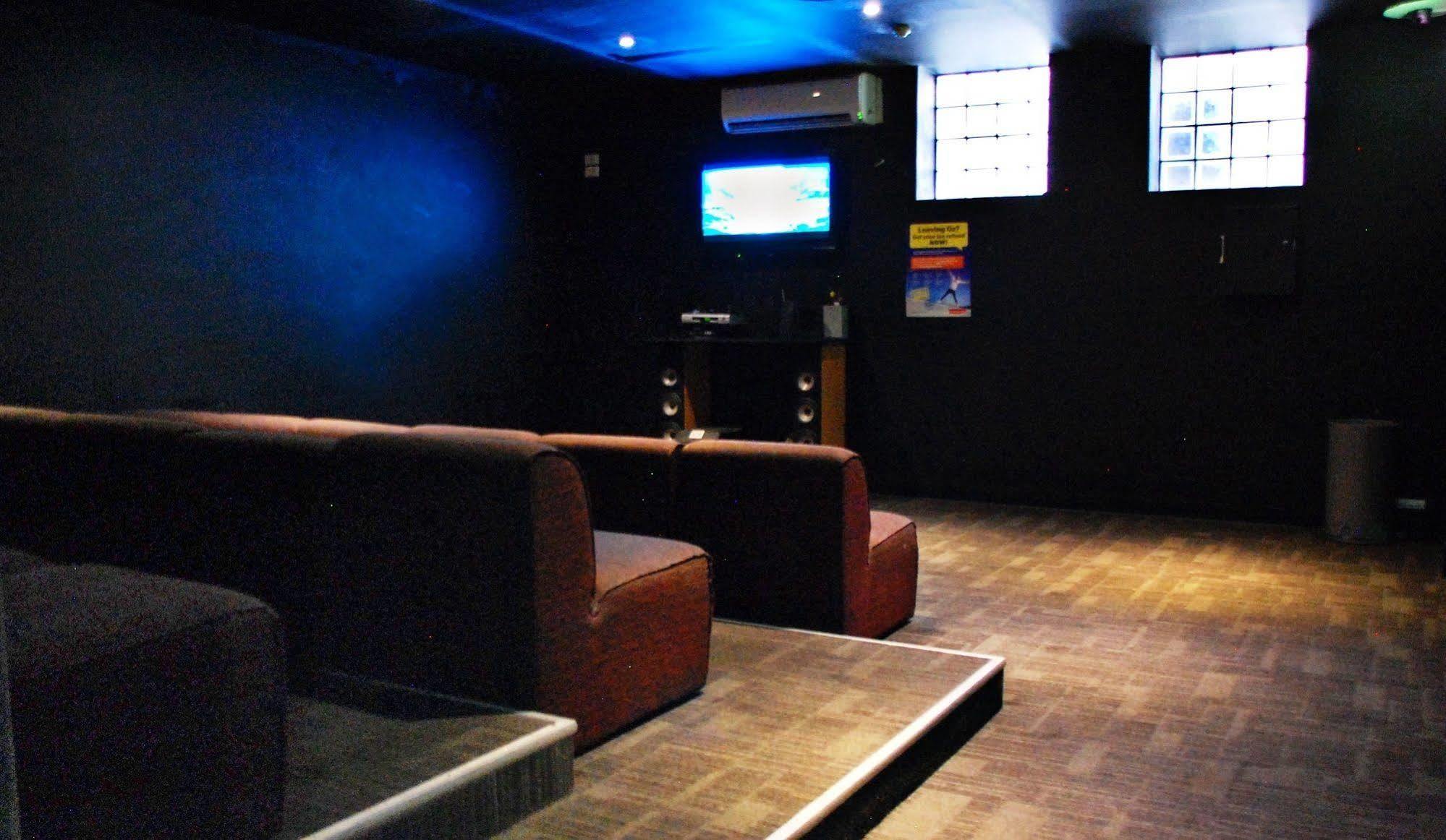 Base Brisbane Embassy Hostel Εξωτερικό φωτογραφία